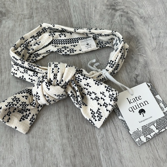 Kate Quinn Bamboo NWT Nordic Snowflake Double Ruffle Bloomer & Headband Bundle - Picture 3 of 10